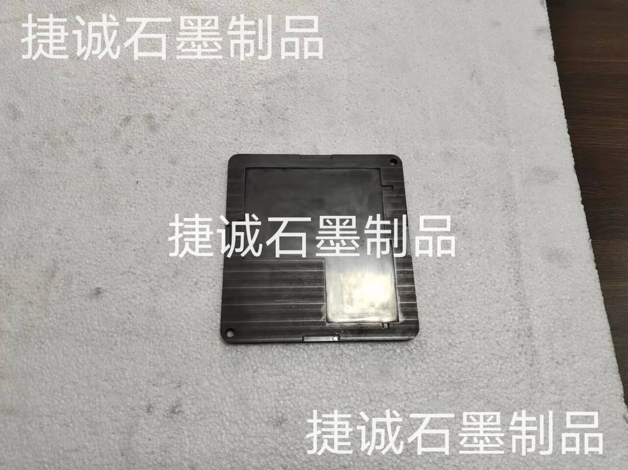 VC擴散焊接硅錠切割用碳冶具，VC石墨模具，VC燒結(jié)石墨模具，燒結(jié)石墨模具，高純石墨模具，石墨治具，石墨模具加工，石墨模具生產(chǎn)廠家